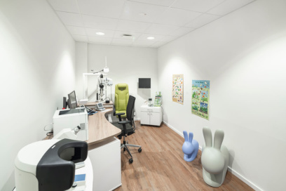 Augenarzt Kriftel - Kehrein - Praxis Behandlungszimmer